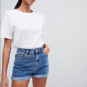 Zara rolled medium wash denim shorts 4